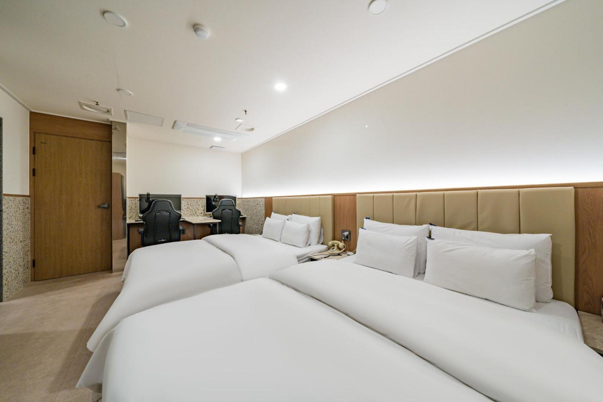 Rosy Hotel Cheongju Exterior foto