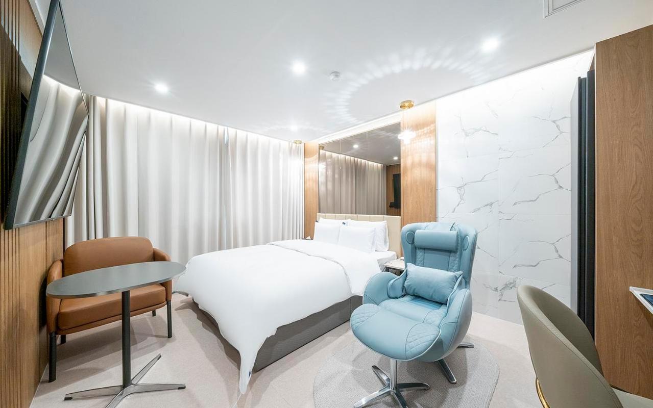 Rosy Hotel Cheongju Exterior foto