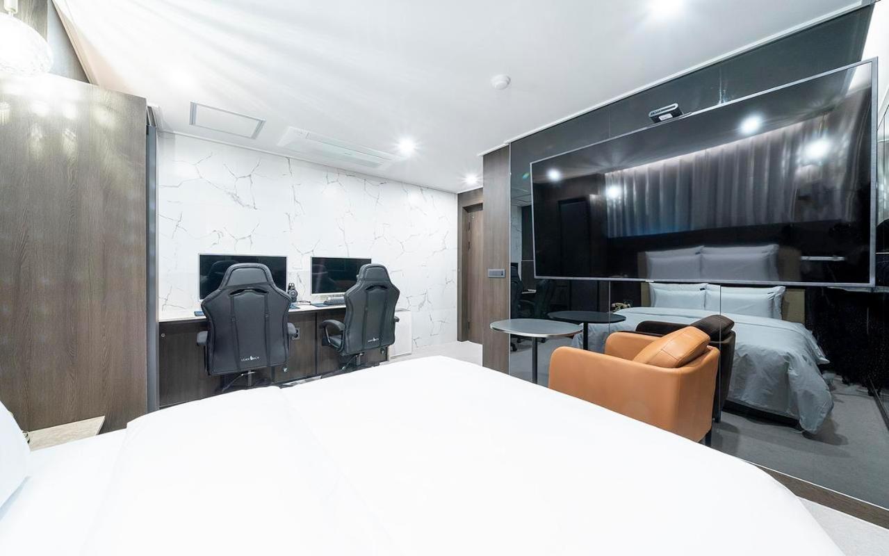 Rosy Hotel Cheongju Exterior foto